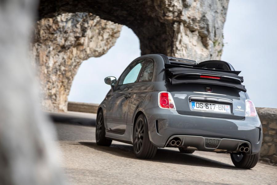  Abarth 595C Competizione 2012 года  (фото 21 из 41)